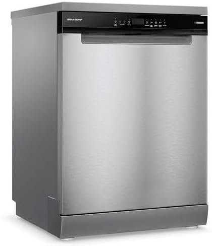 Lava-louças Brastemp BLF60AR inox com capacidade para 14 serviços.