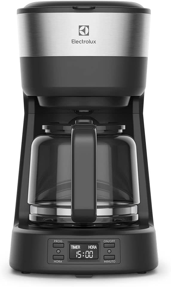 Cafeteira Electrolux ECM25 com jarra de vidro e placa aquecedora